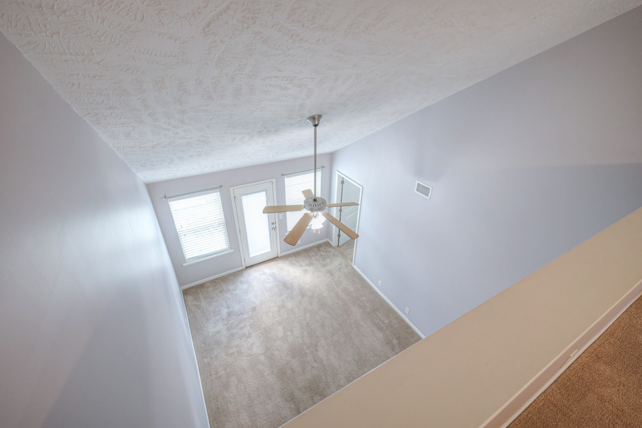 4245 Sunday Silence Way