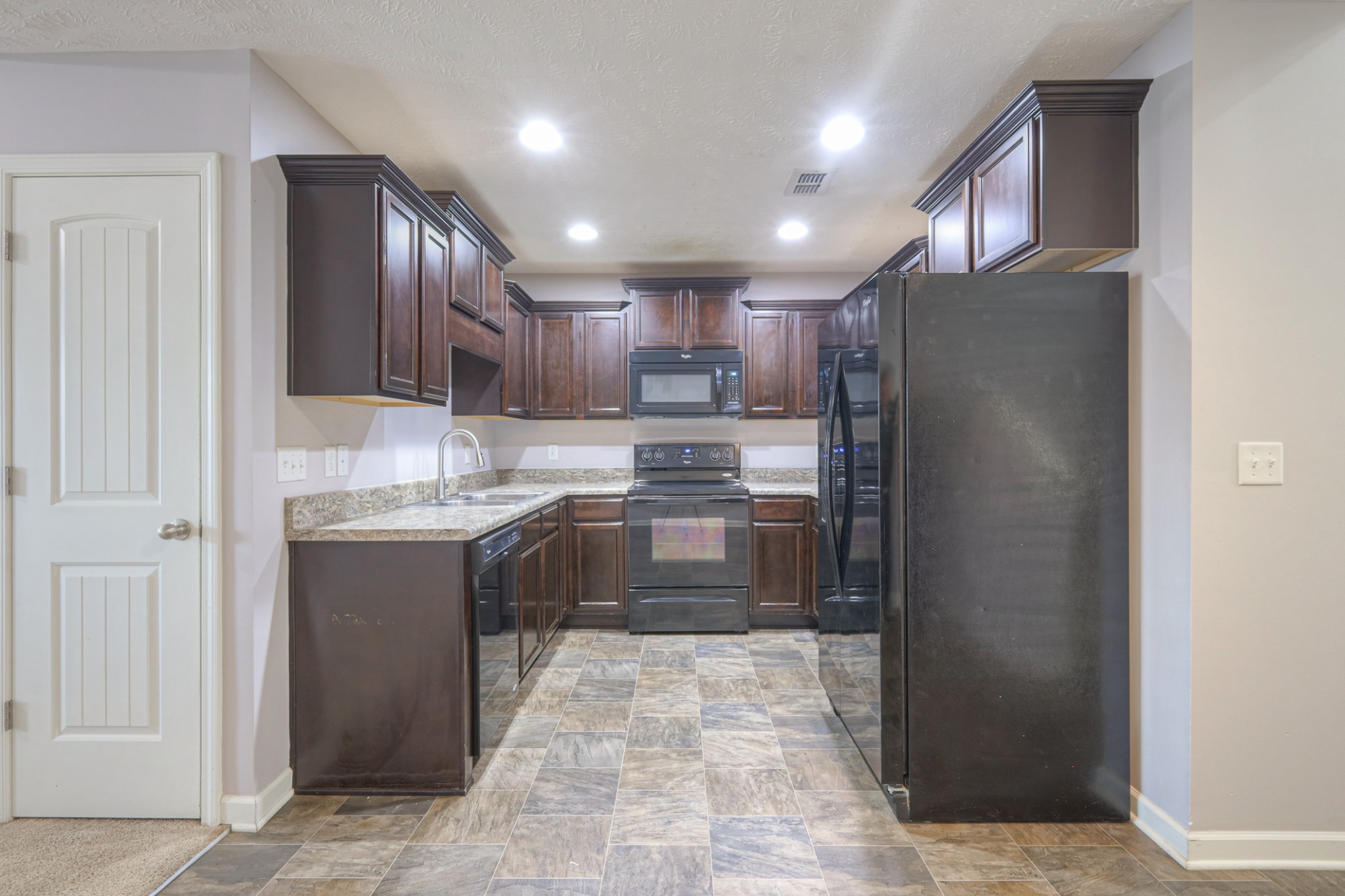 4245 Sunday Silence Way