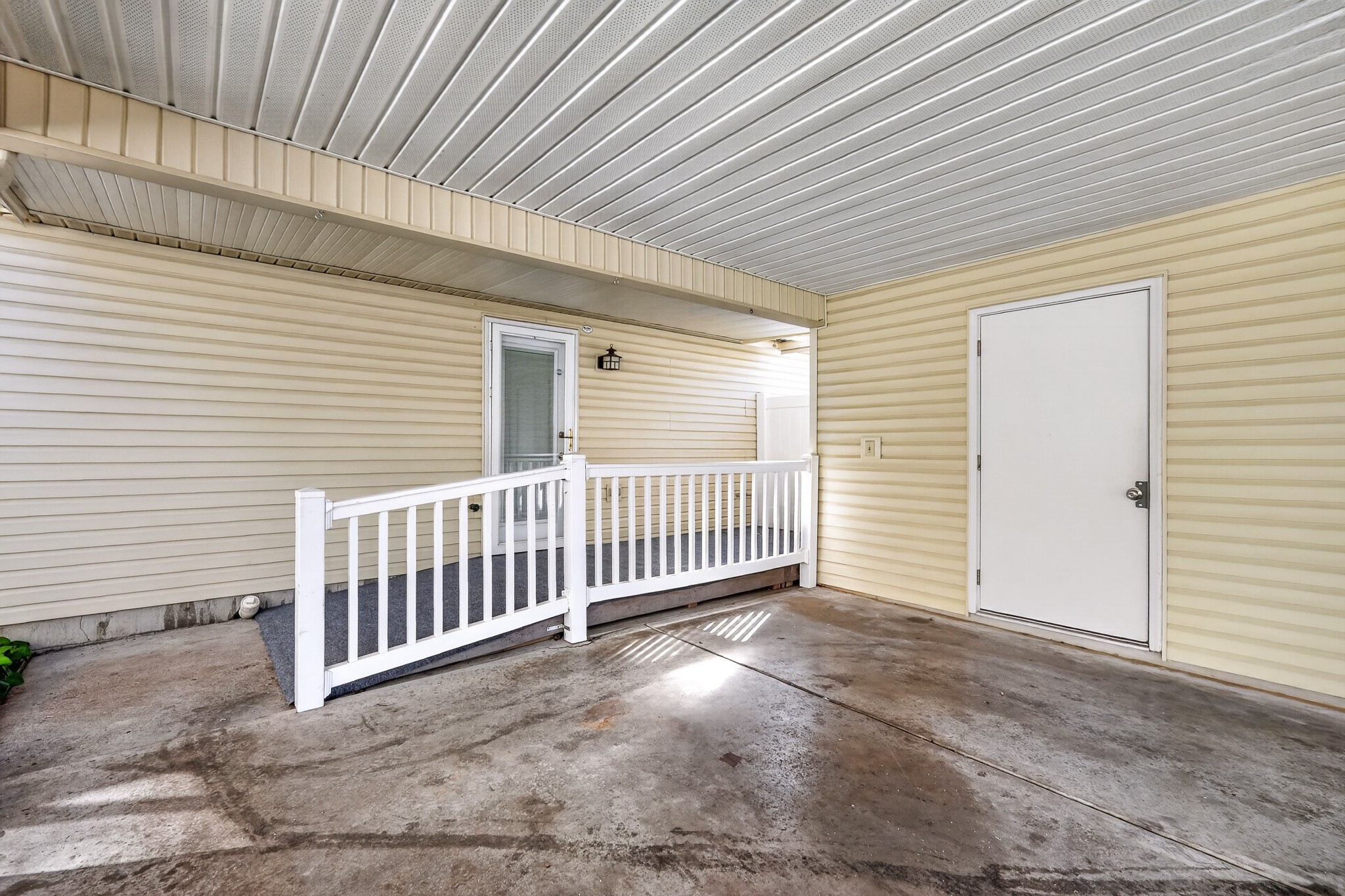 805 E Northfield Blvd