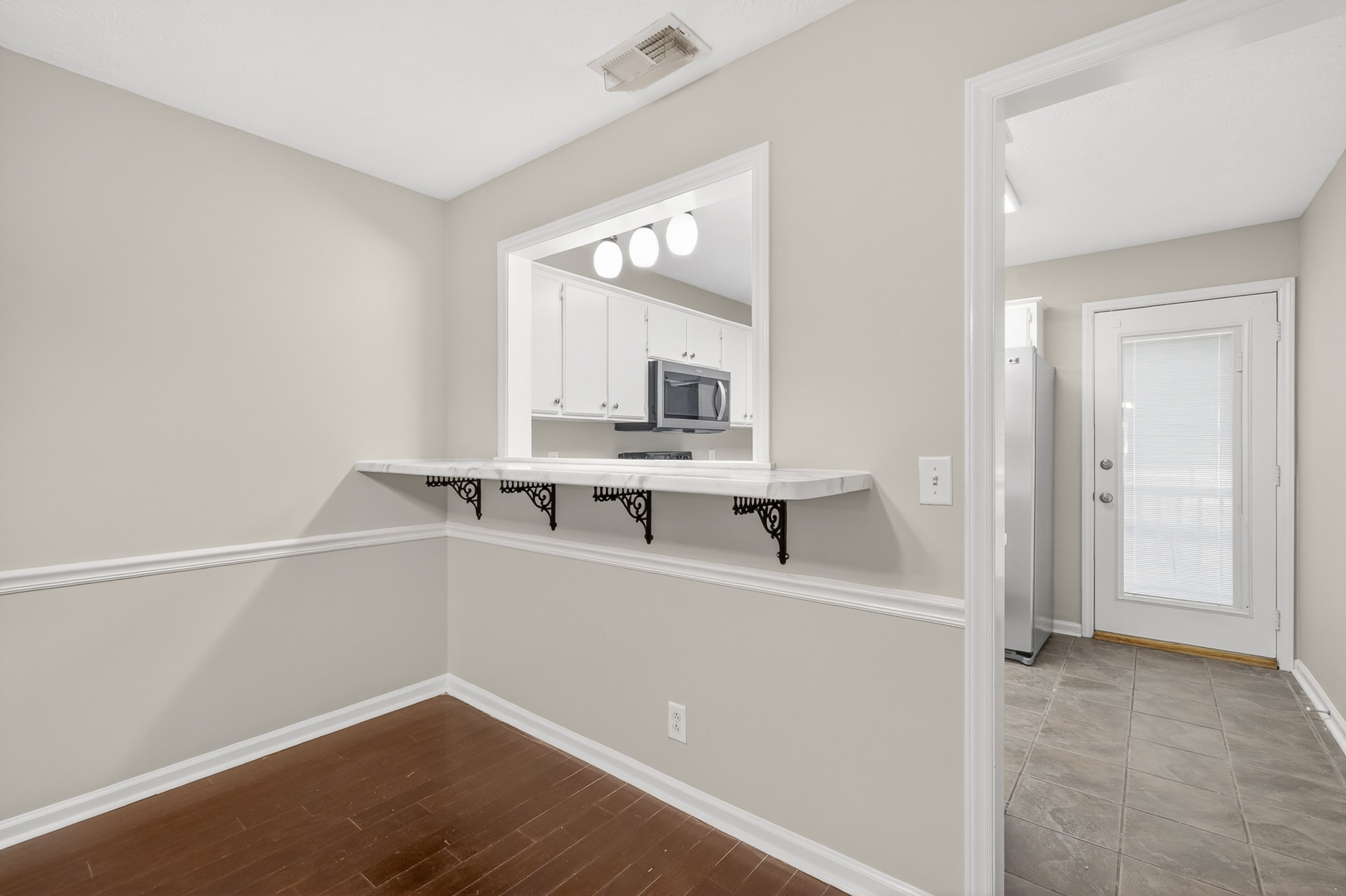 805 E Northfield Blvd