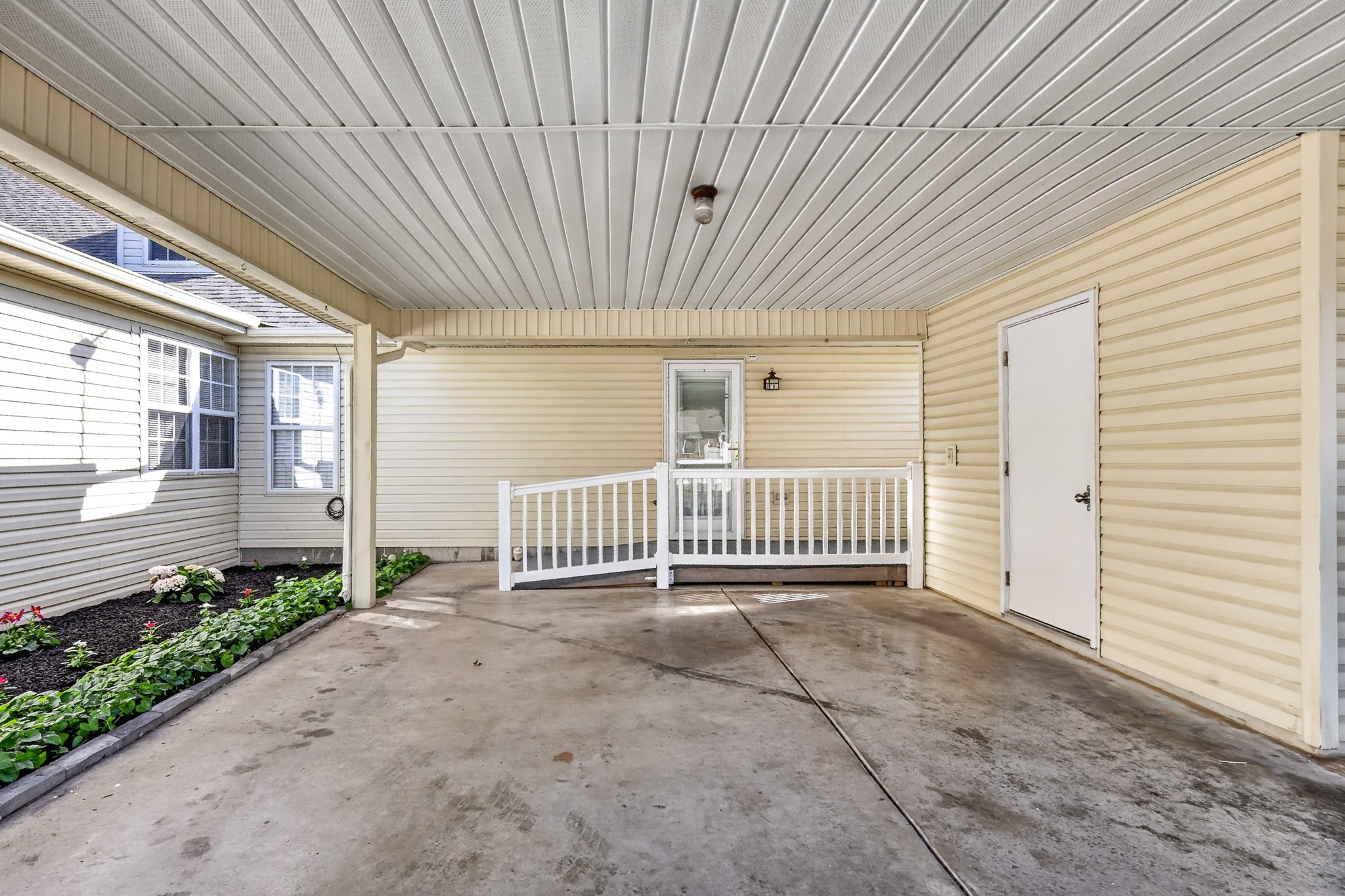 805 E Northfield Blvd