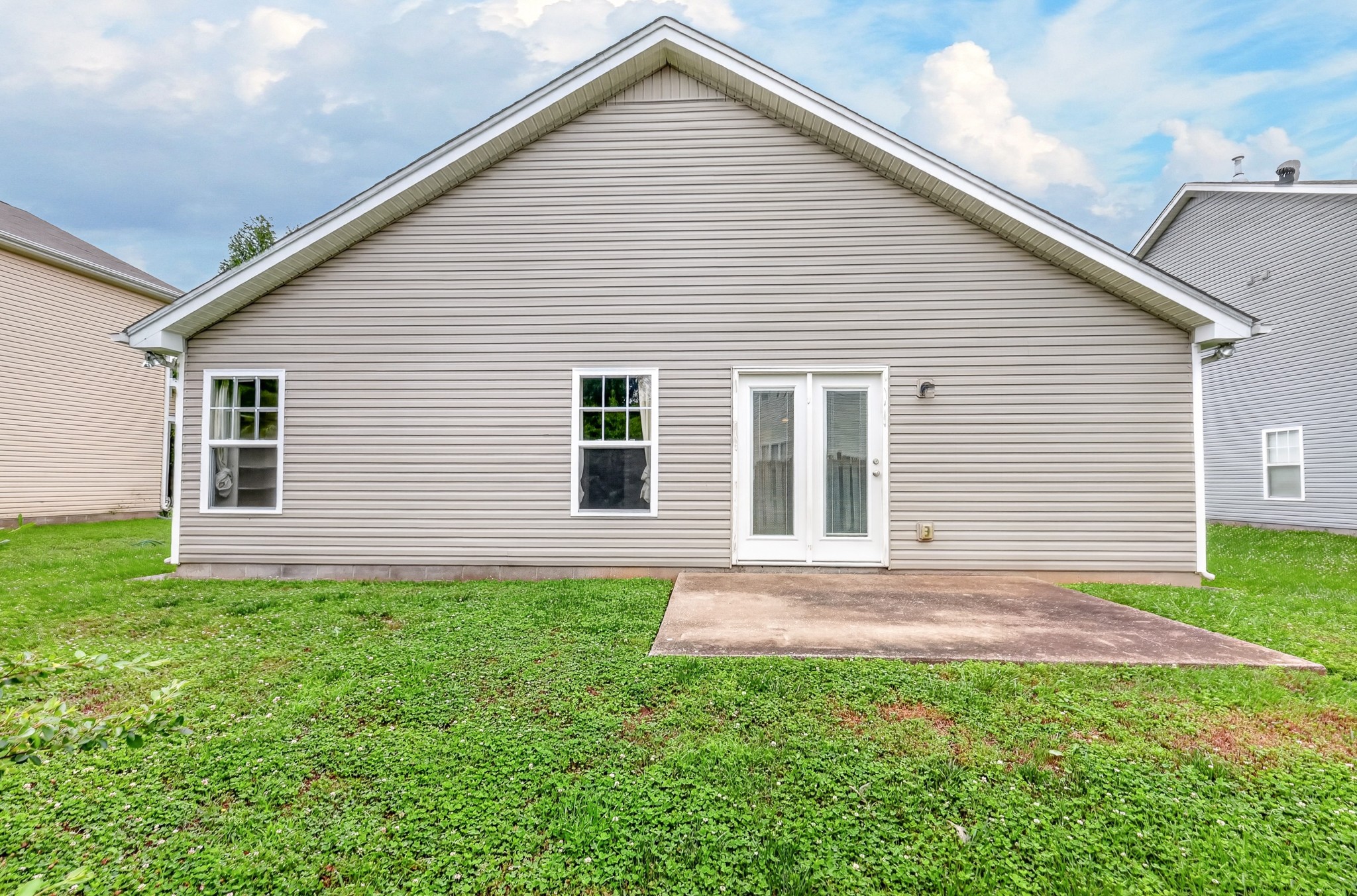 306 Stewart Springs Dr