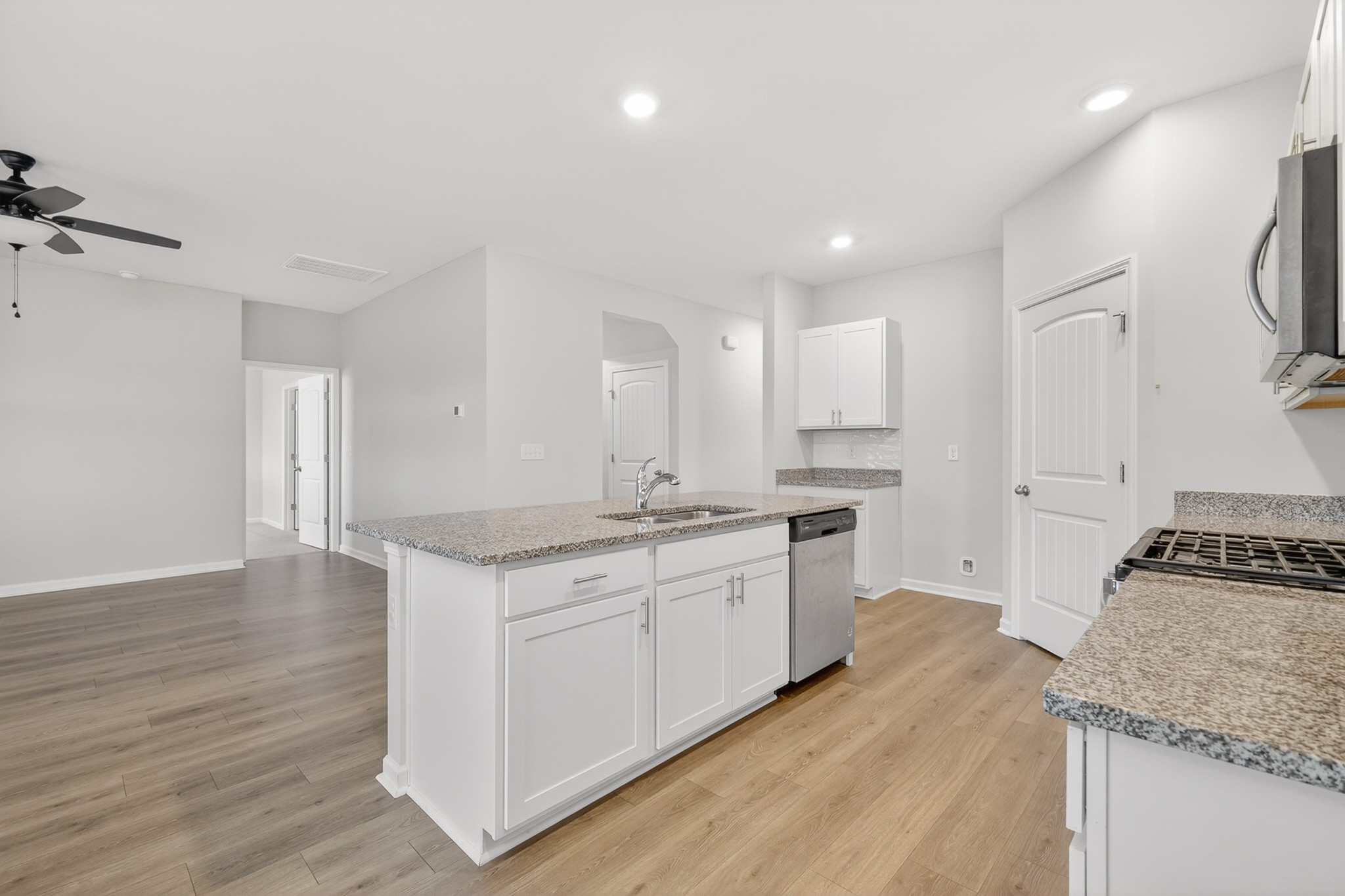 122 William Dylan Dr