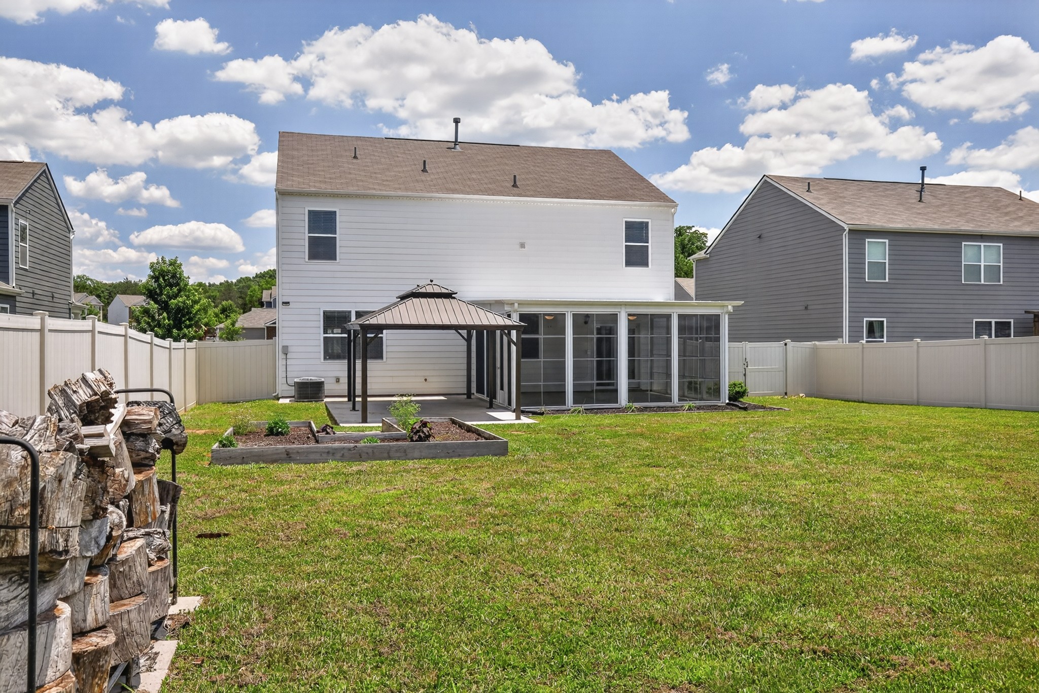 122 William Dylan Dr