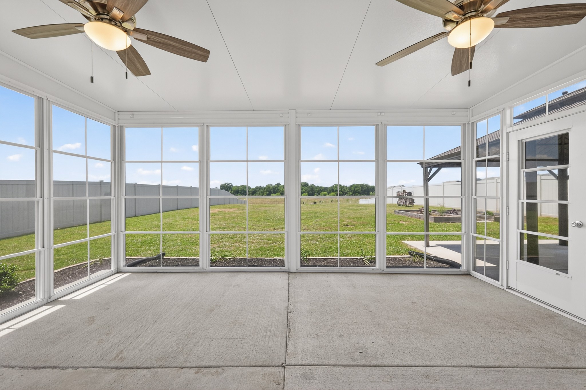 122 William Dylan Dr