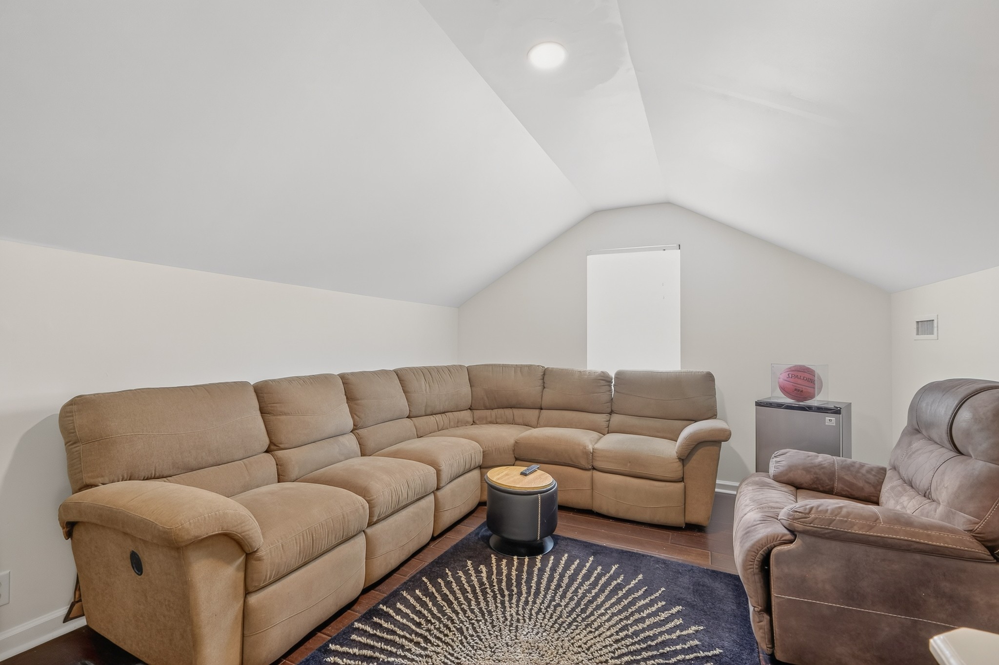 1006 Bradford Park Rd