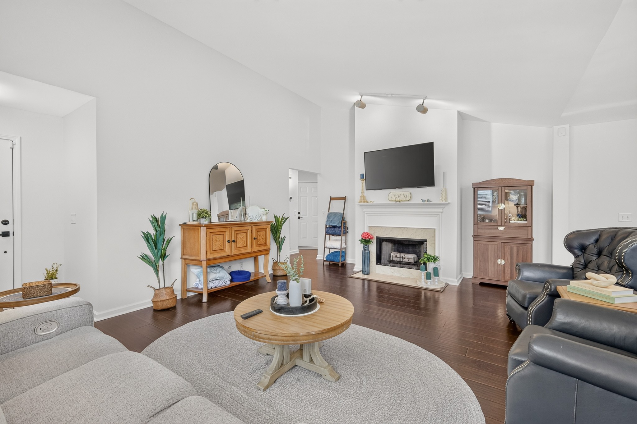 1006 Bradford Park Rd