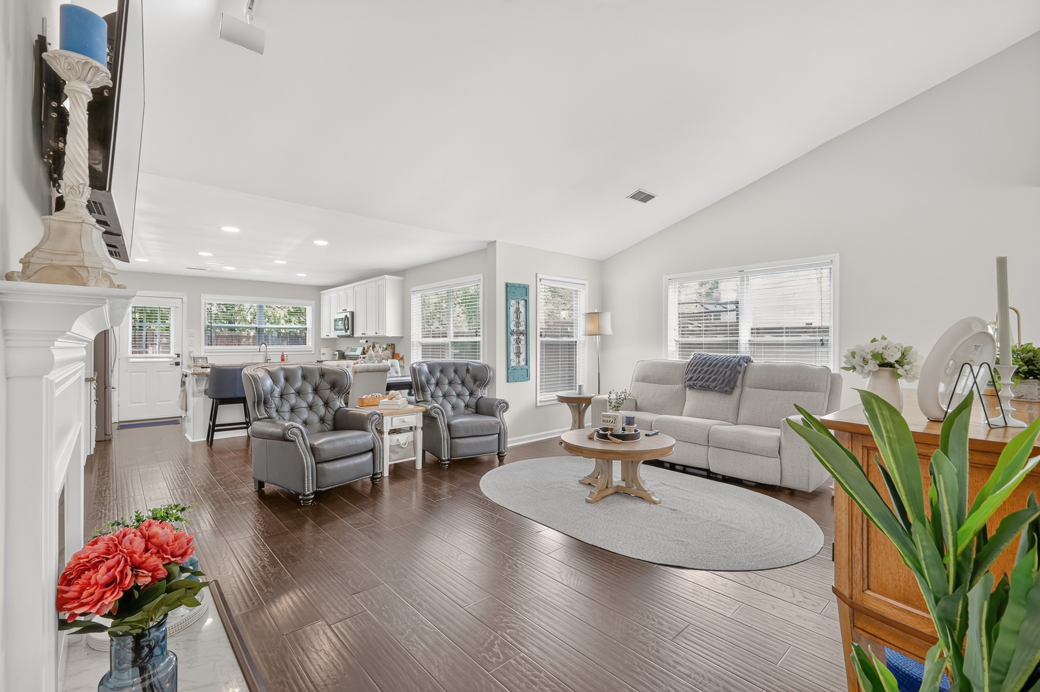 1006 Bradford Park Rd