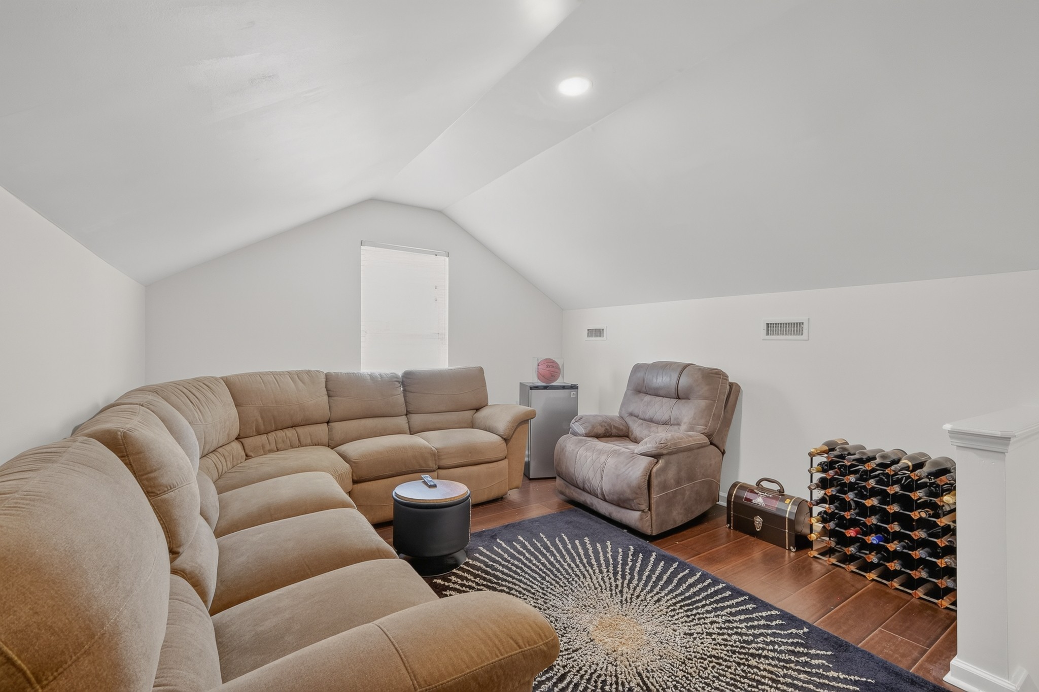 1006 Bradford Park Rd