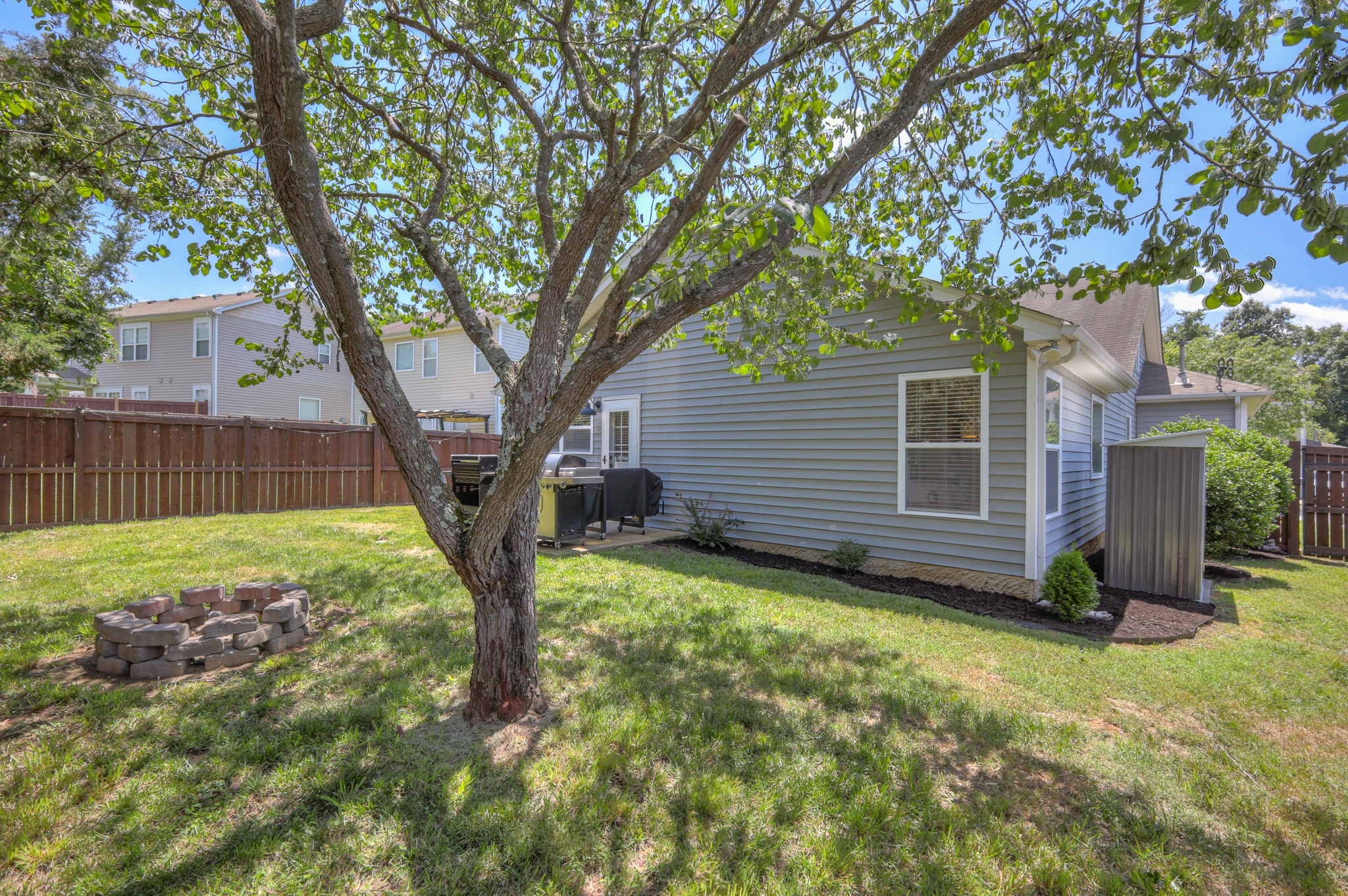 1006 Bradford Park Rd