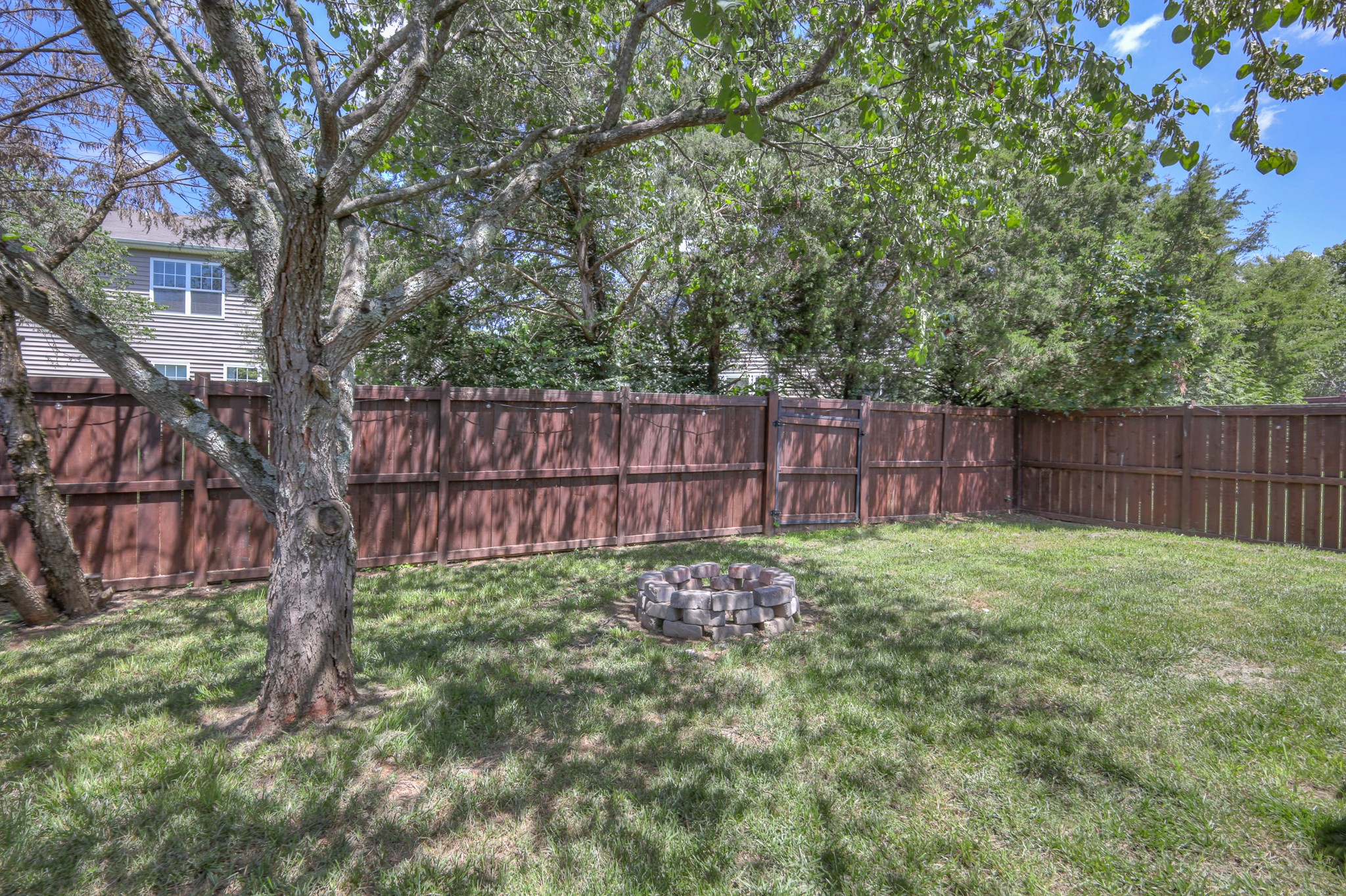 1006 Bradford Park Rd