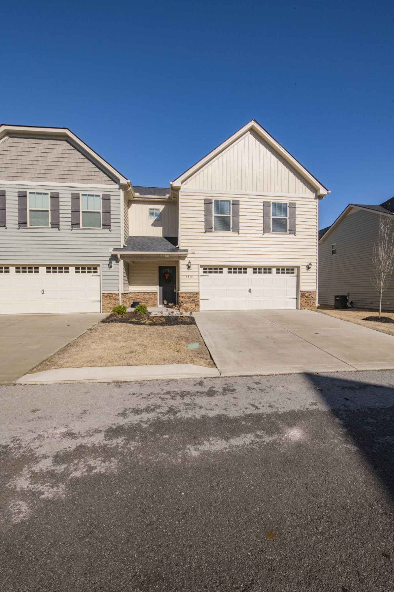 4414 Sunday Silence Way