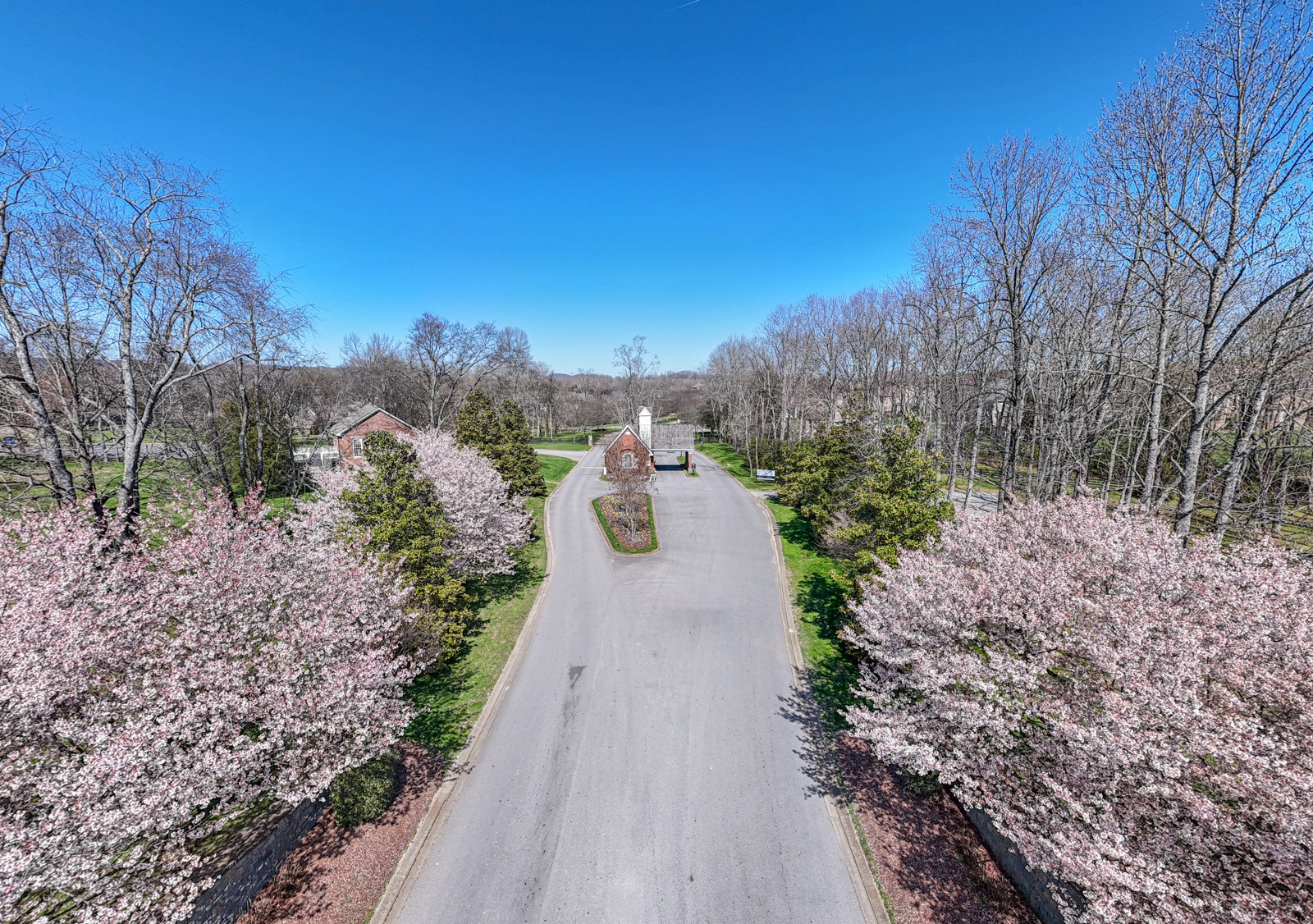 4137 Banner Square Ln