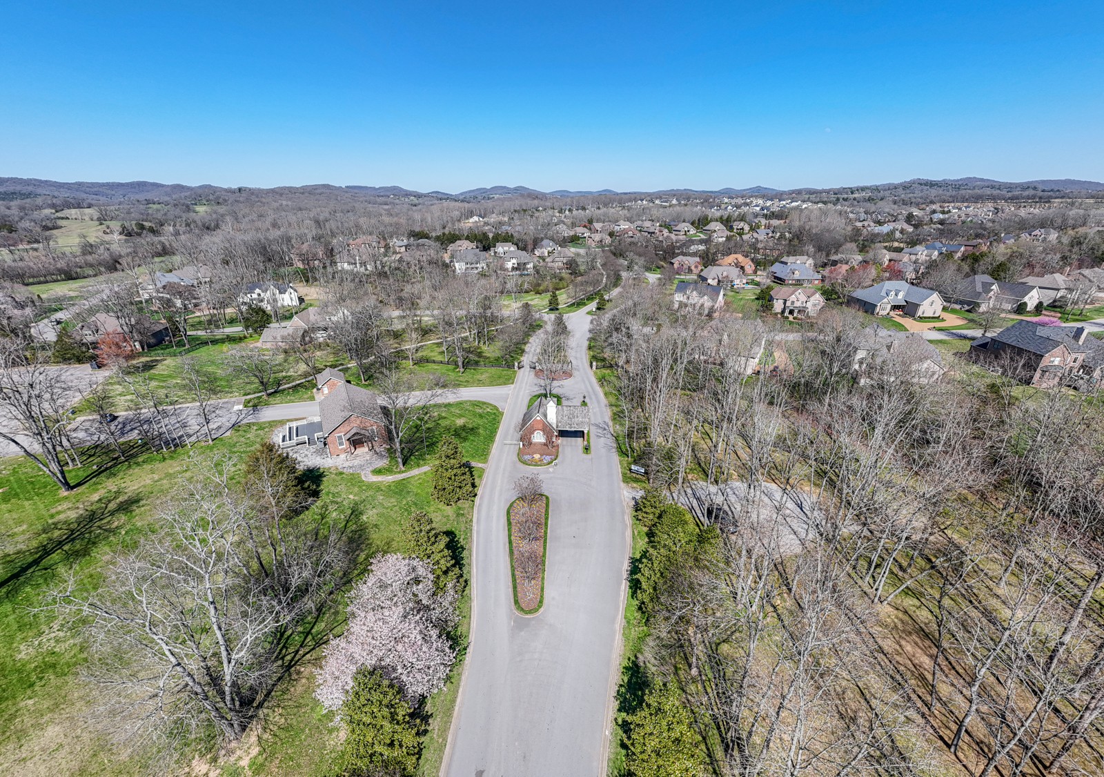 4137 Banner Square Ln