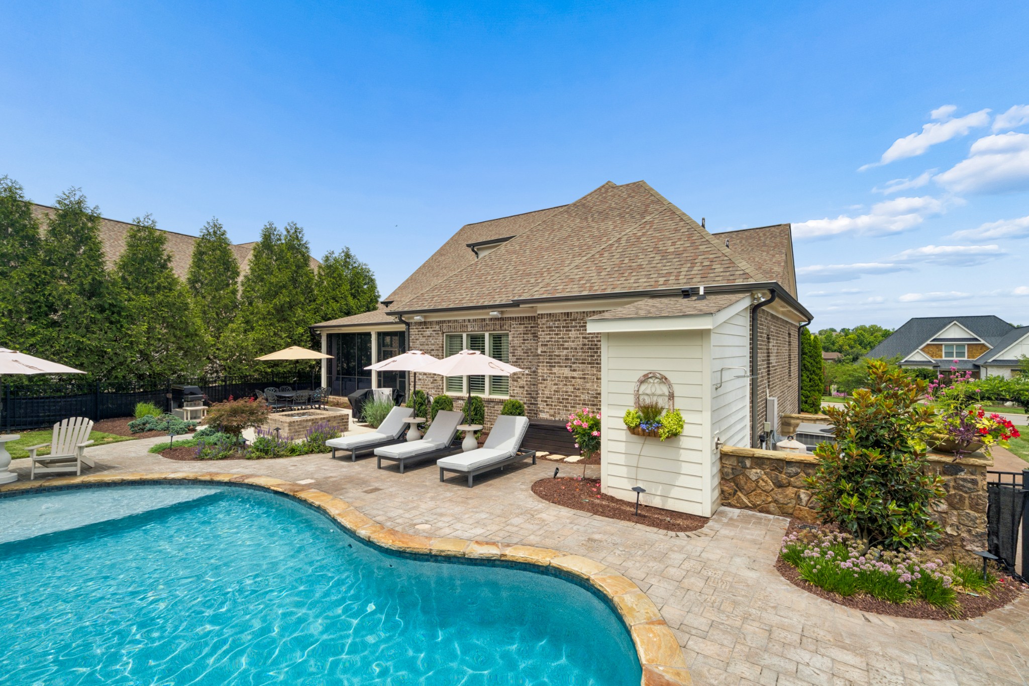 4137 Banner Square Ln