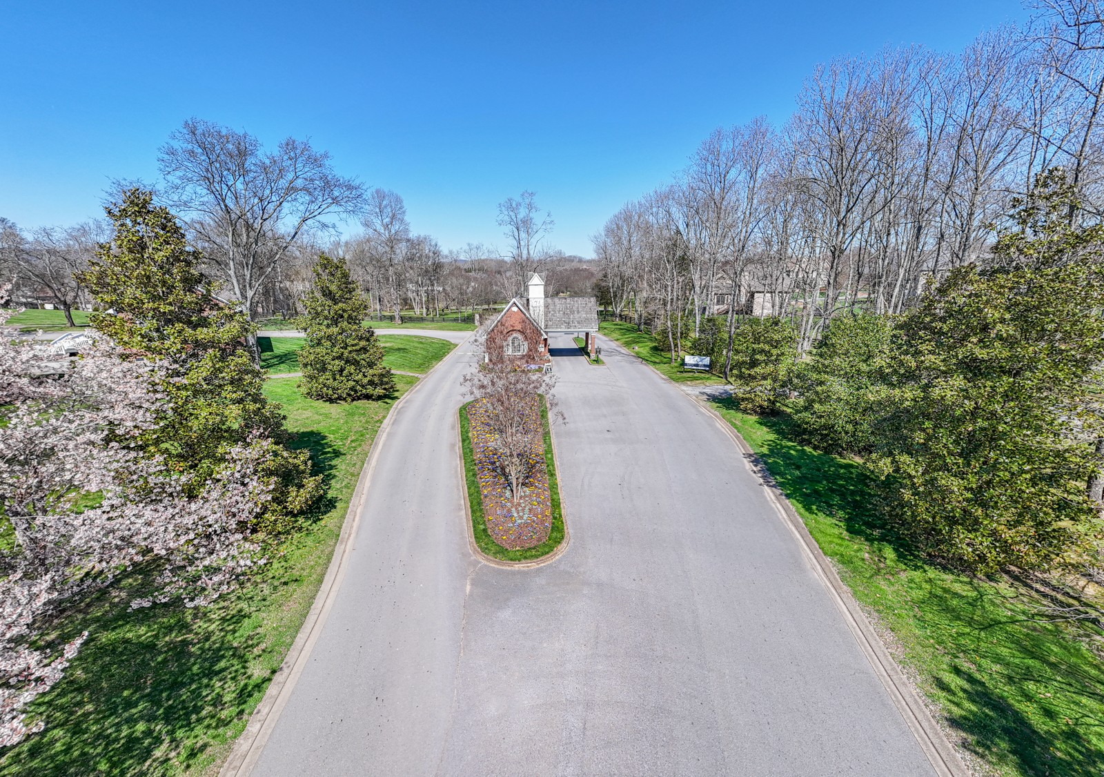 4137 Banner Square Ln