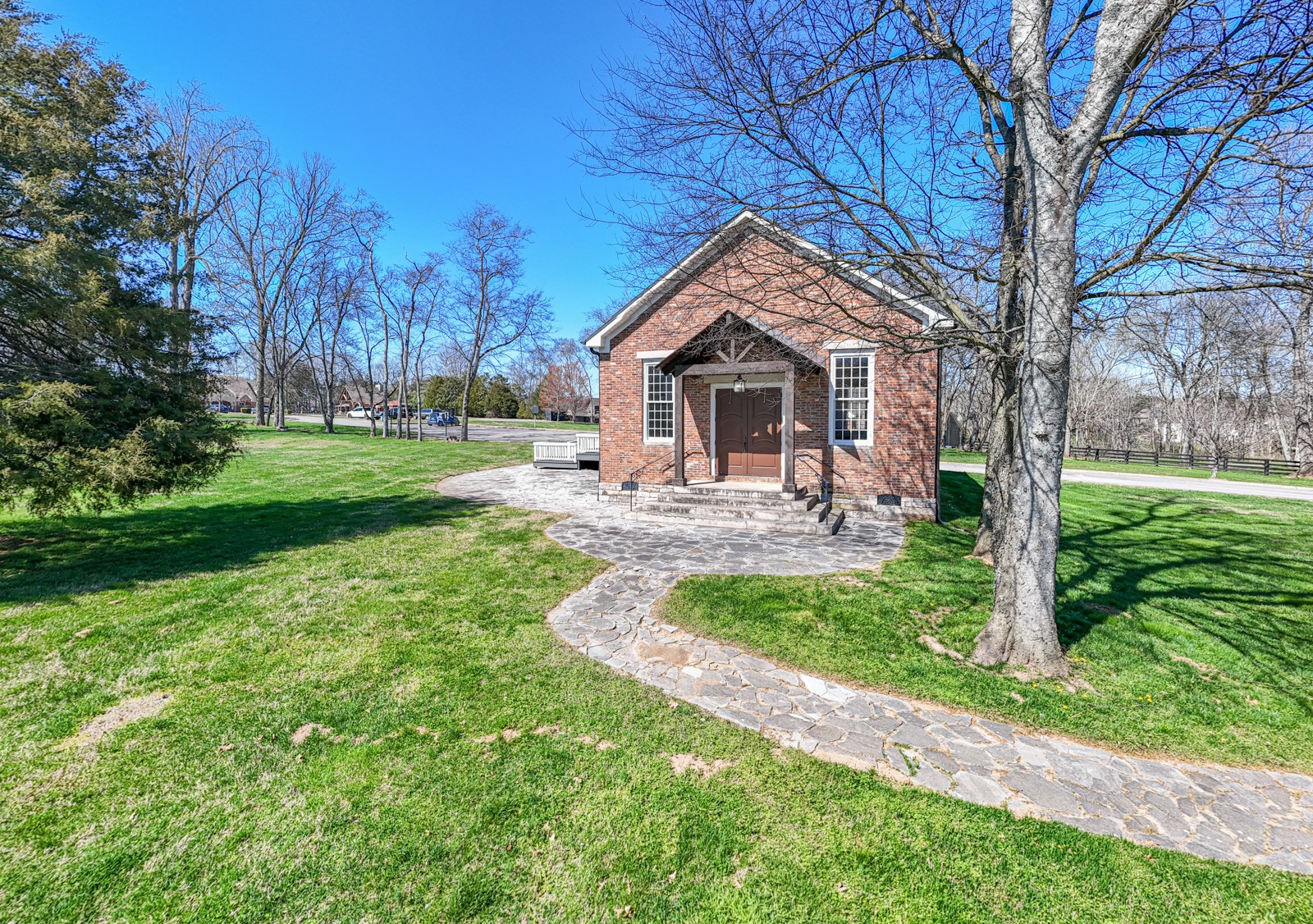 4137 Banner Square Ln