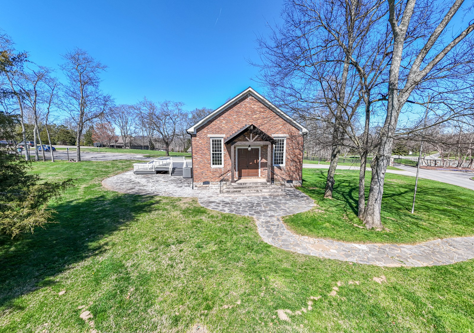 4137 Banner Square Ln