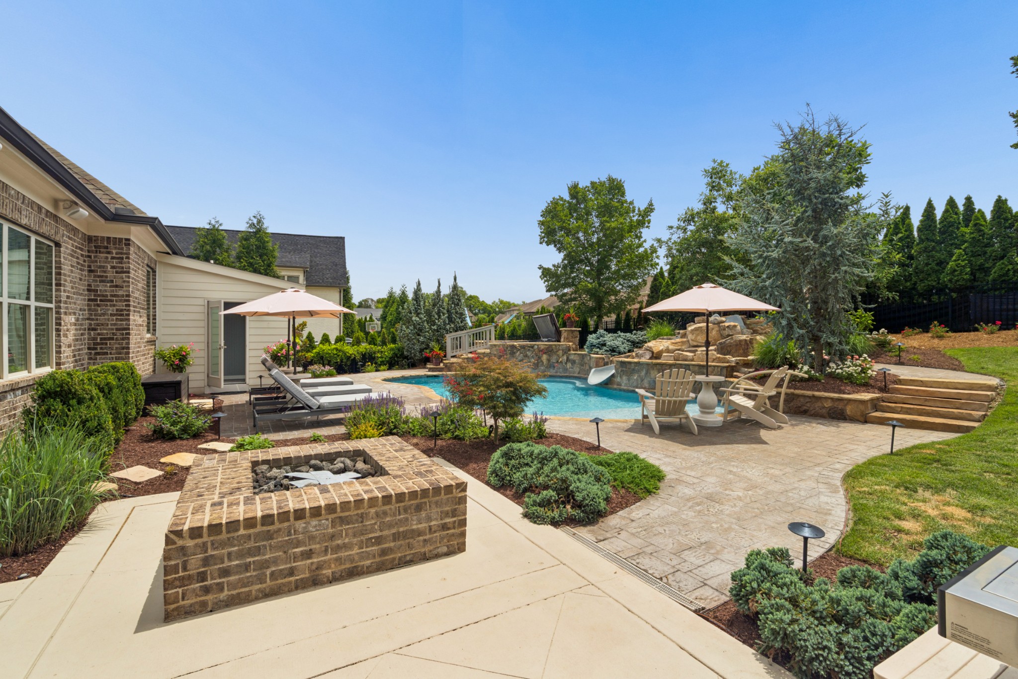 4137 Banner Square Ln