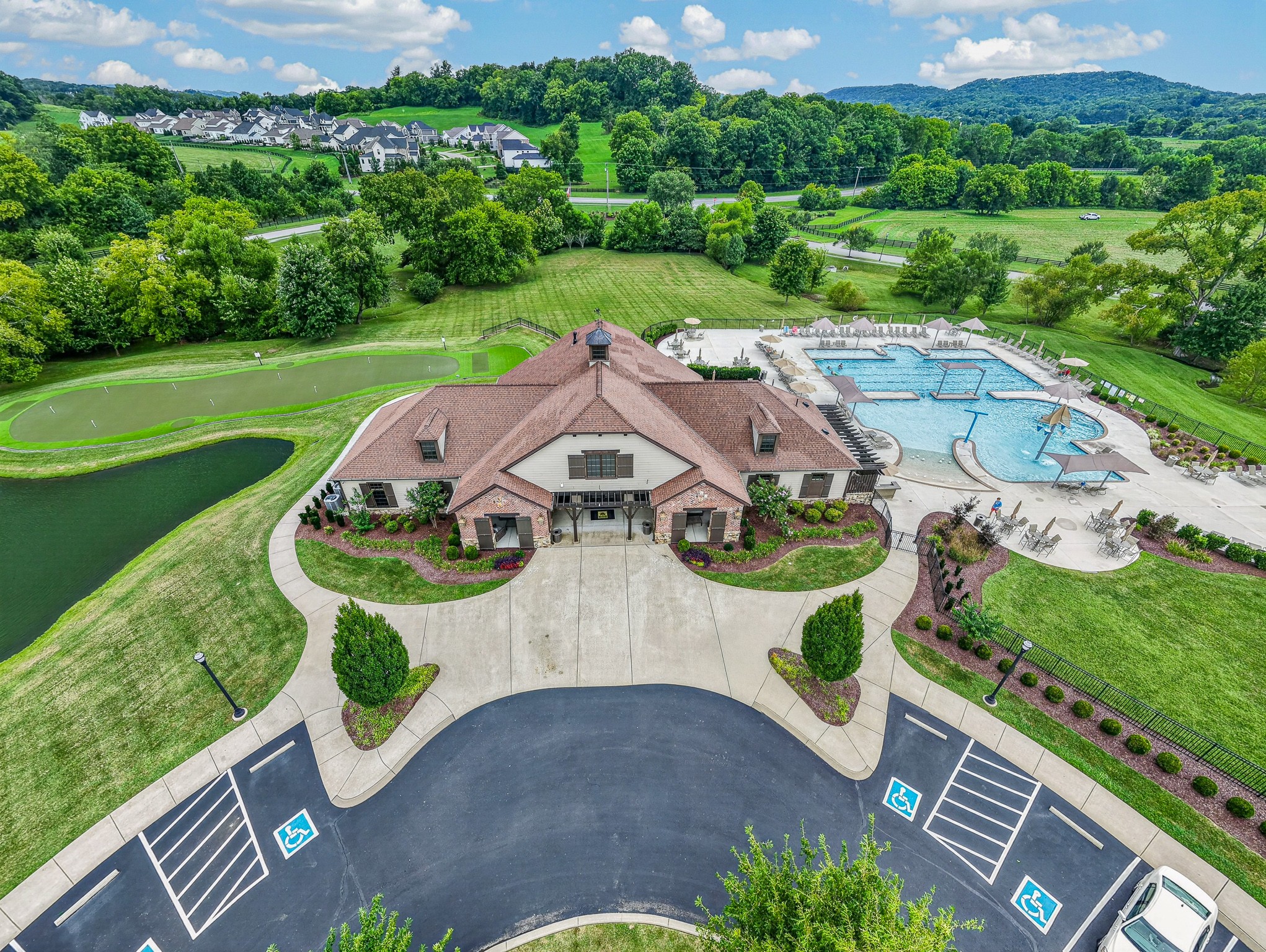 6794 Falls Ridge Ln