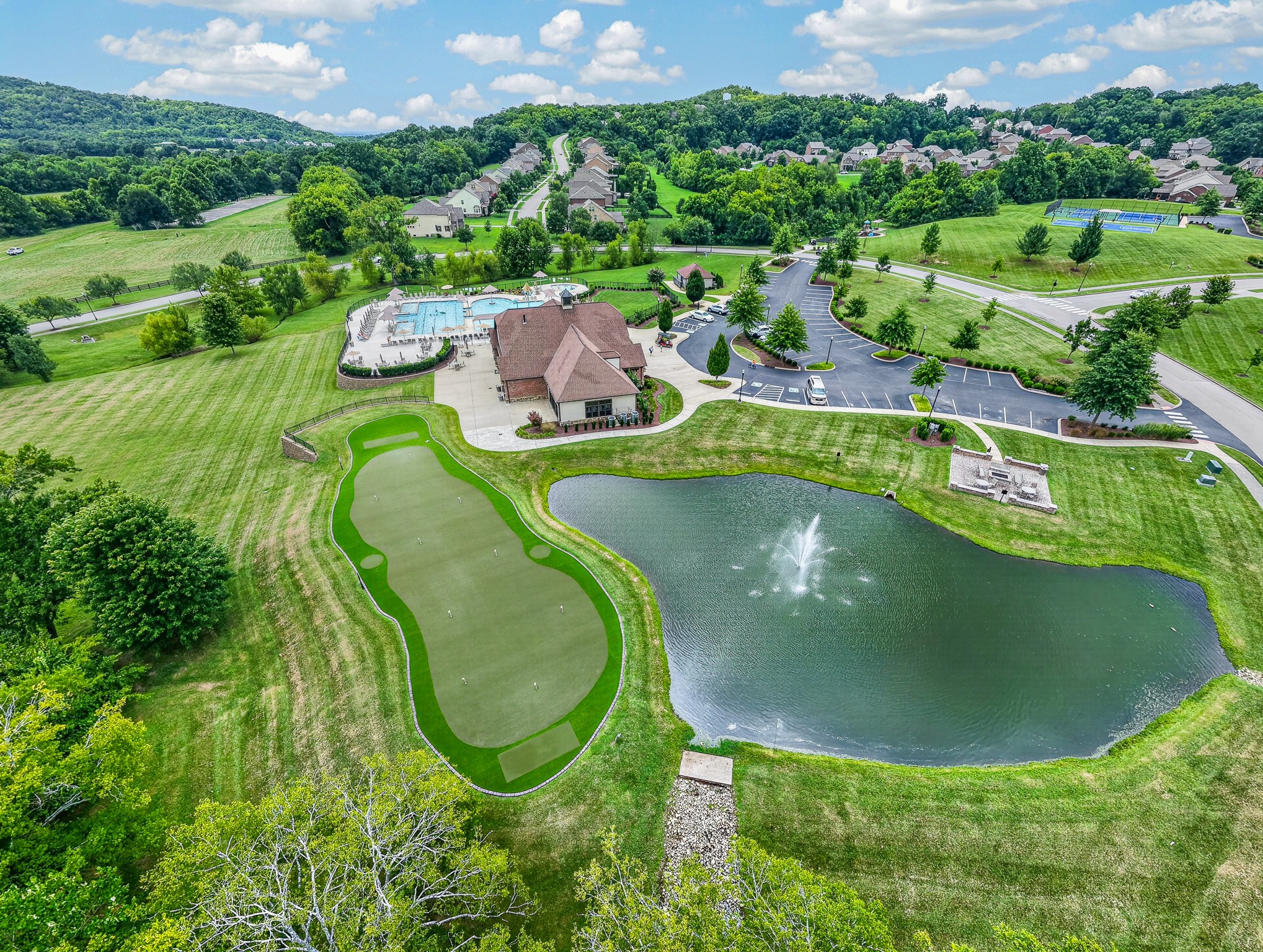 6794 Falls Ridge Ln