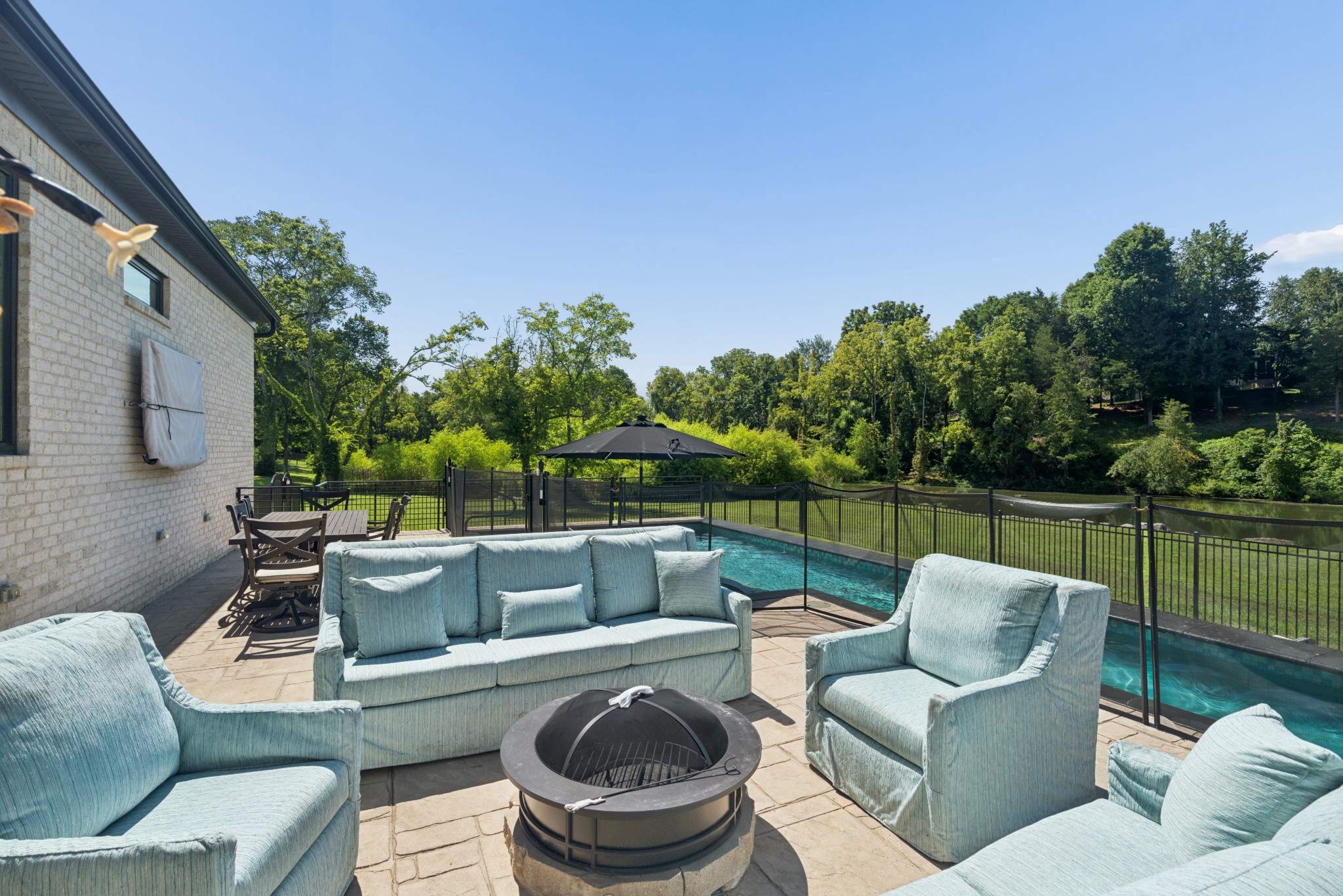 4577 Majestic Meadows Dr