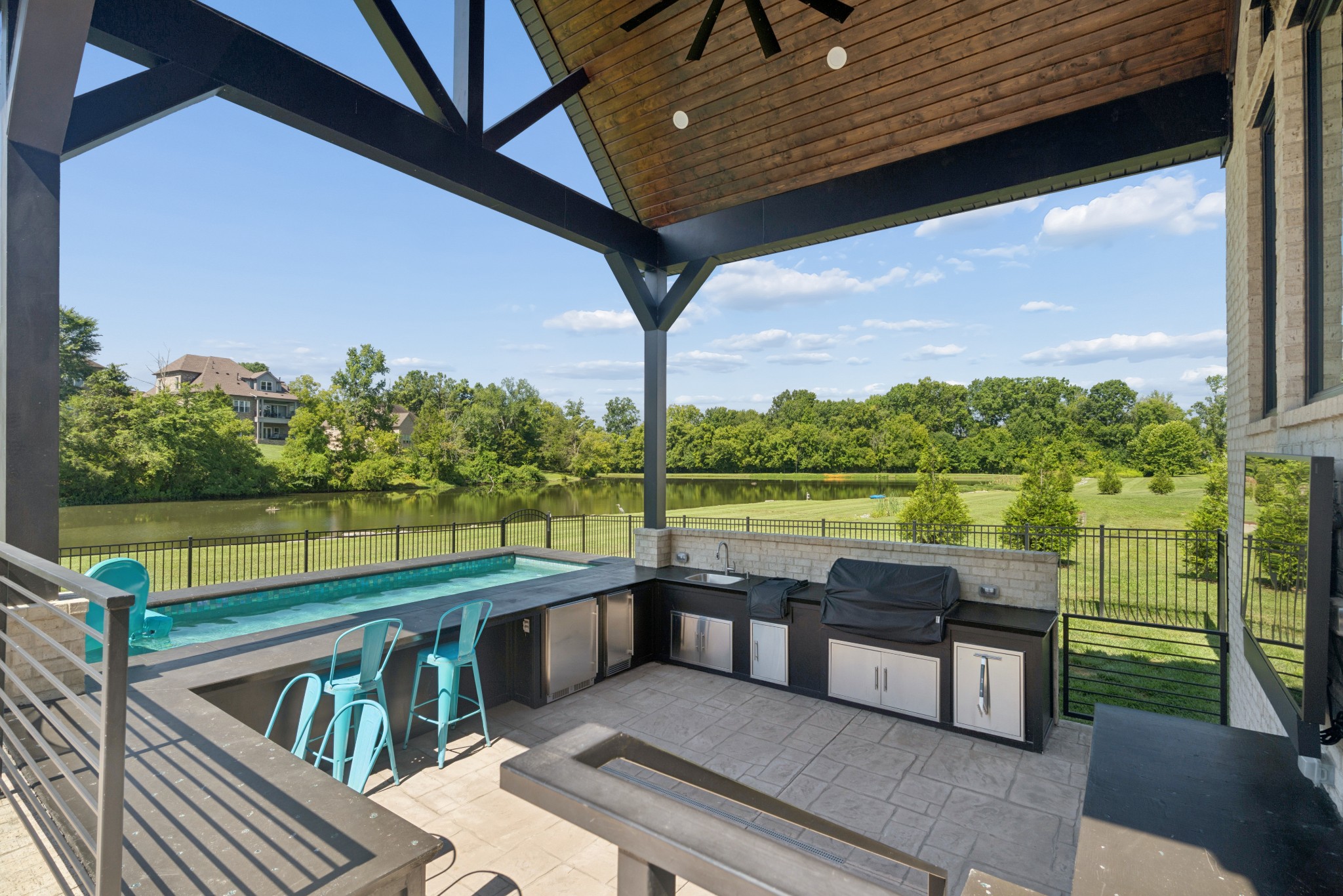 4577 Majestic Meadows Dr