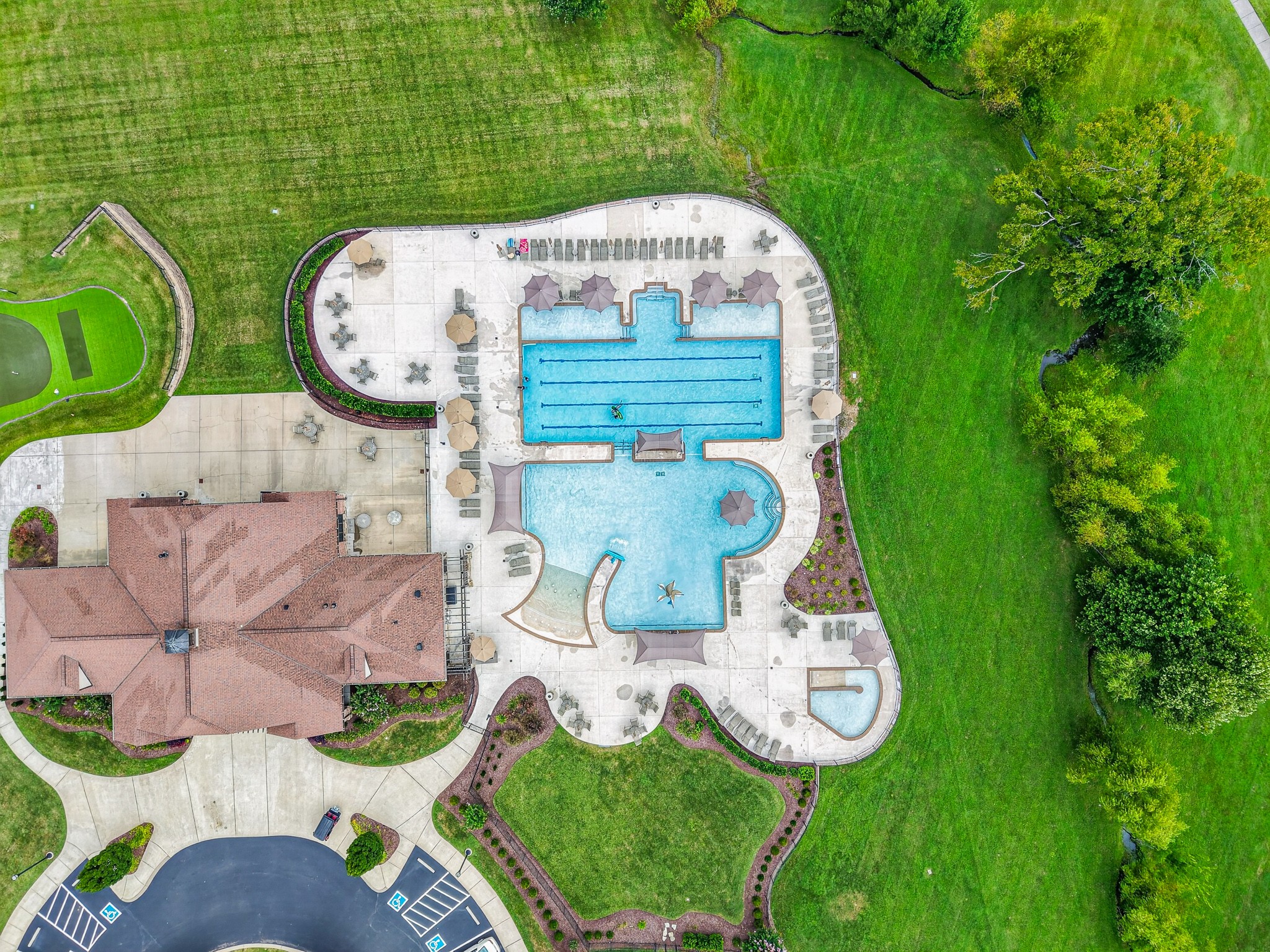 6794 Falls Ridge Ln