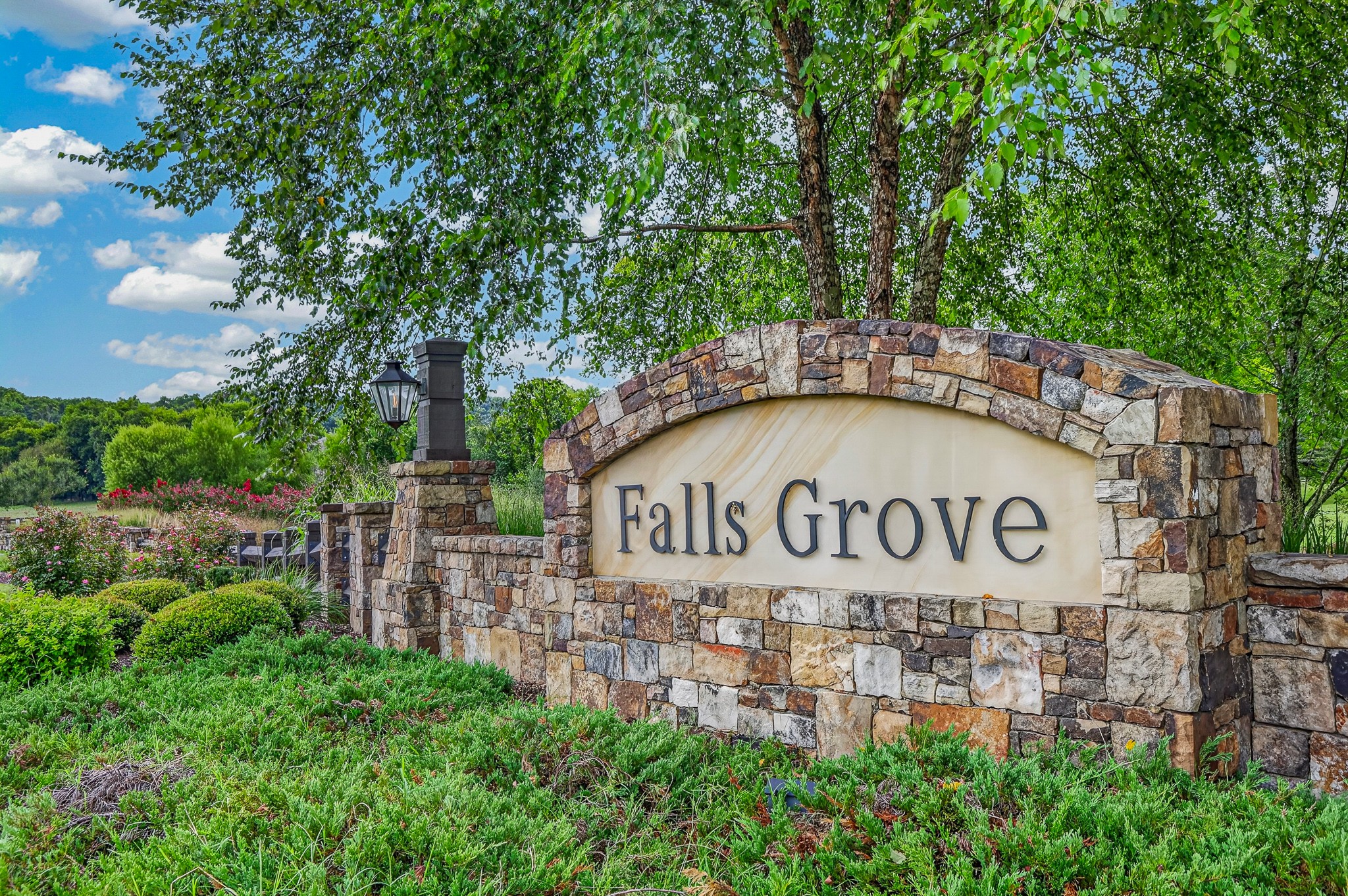 6794 Falls Ridge Ln