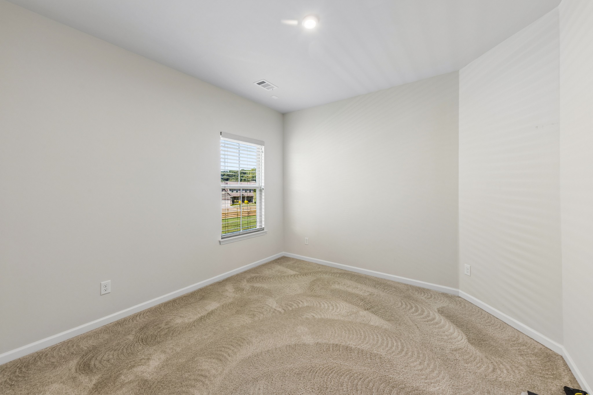 6910 Wellsford Ln