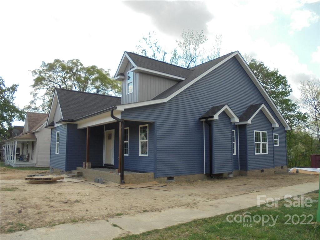 600 S Yadkin Avenue
