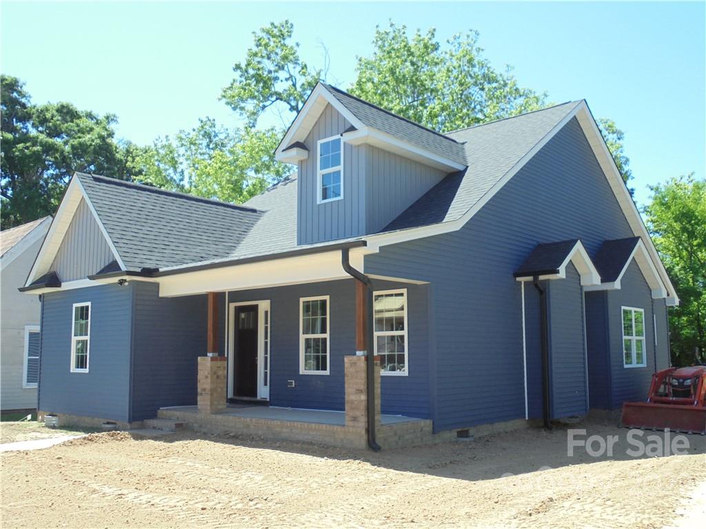 600 S Yadkin Avenue