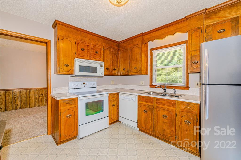 81 Marshdale Avenue