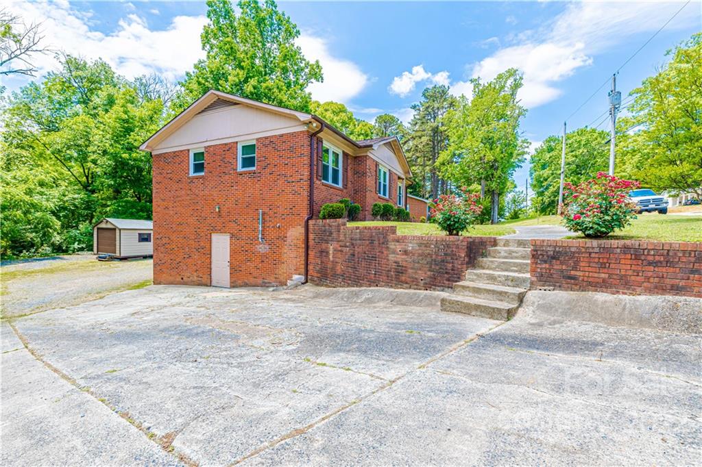 81 Marshdale Avenue