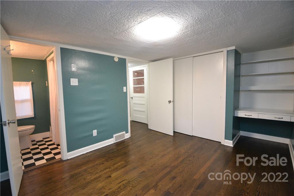 1208 Forestdale Drive