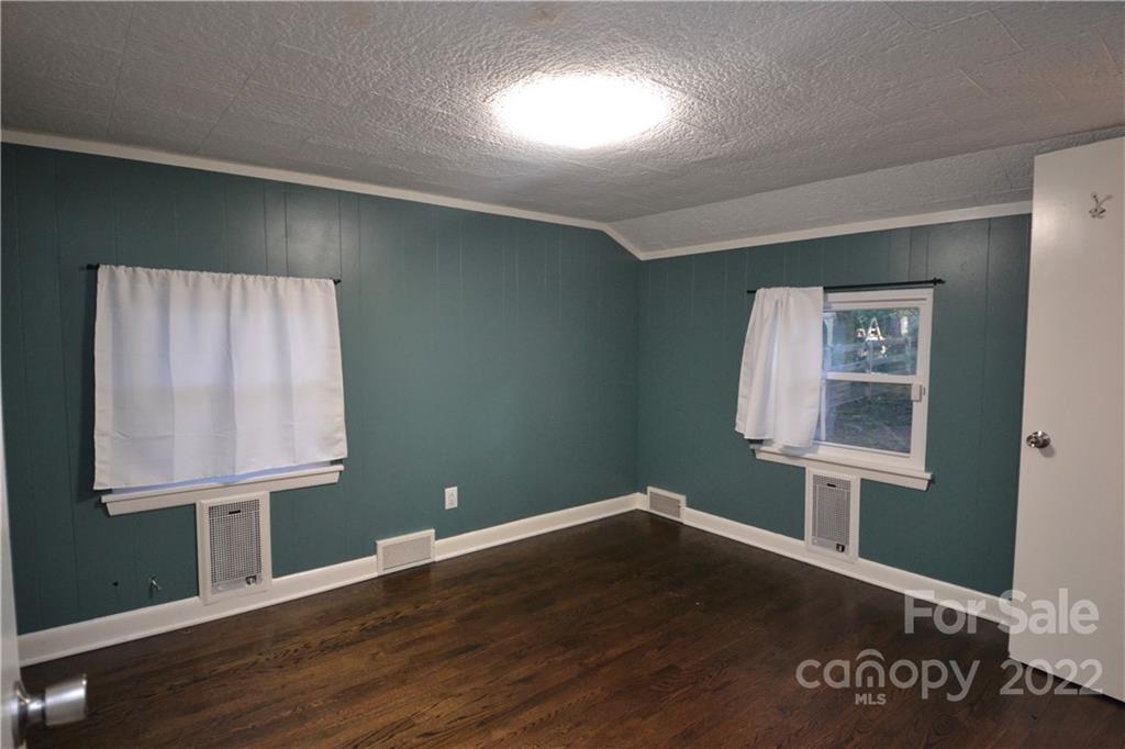 1208 Forestdale Drive