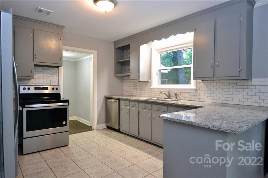 1208 Forestdale Drive