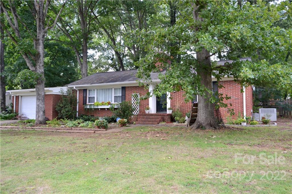 1208 Forestdale Drive