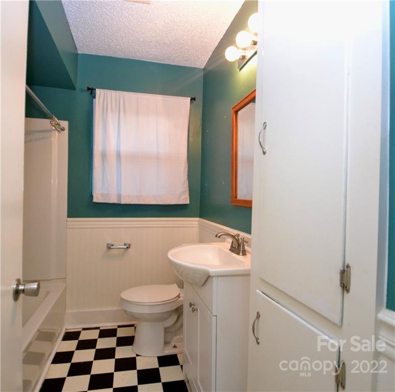 1208 Forestdale Drive