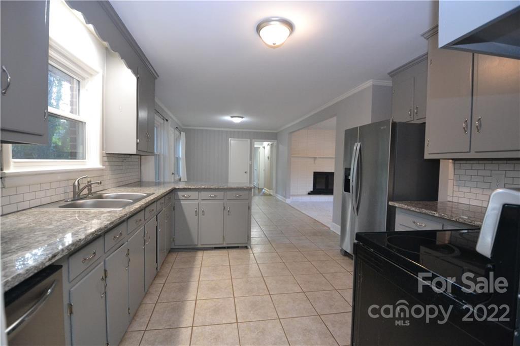 1208 Forestdale Drive