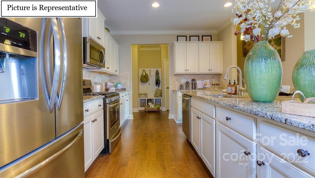 4117 Steel Way Unit: 33