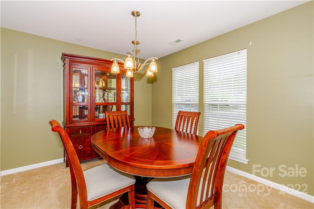 5115 Sunburst Lane