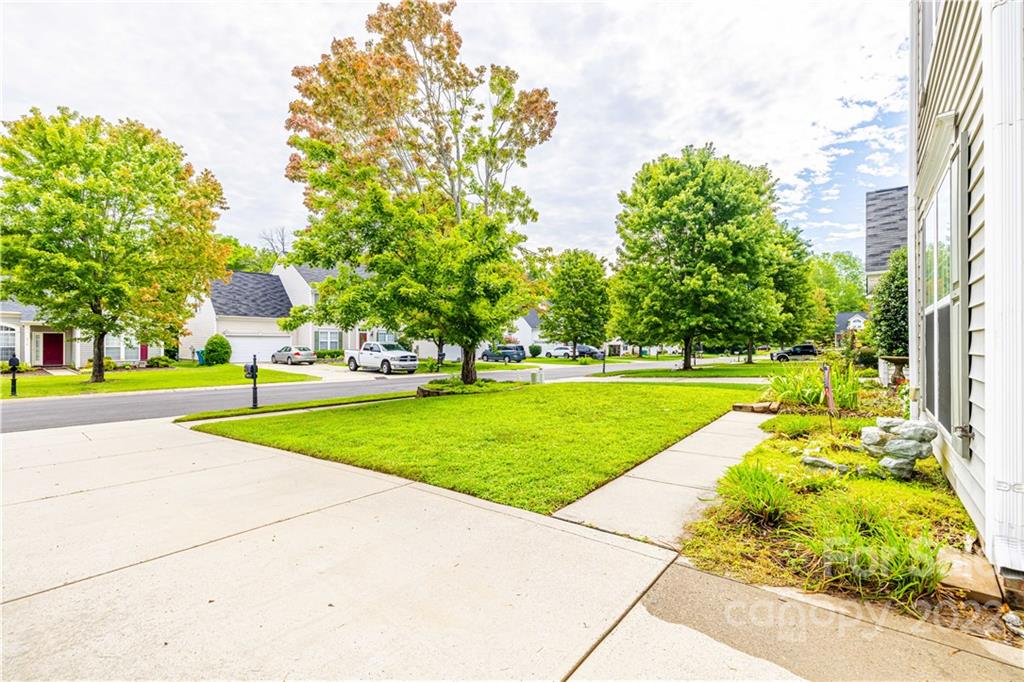 5115 Sunburst Lane