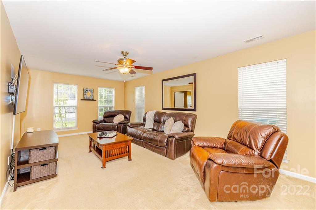 5115 Sunburst Lane