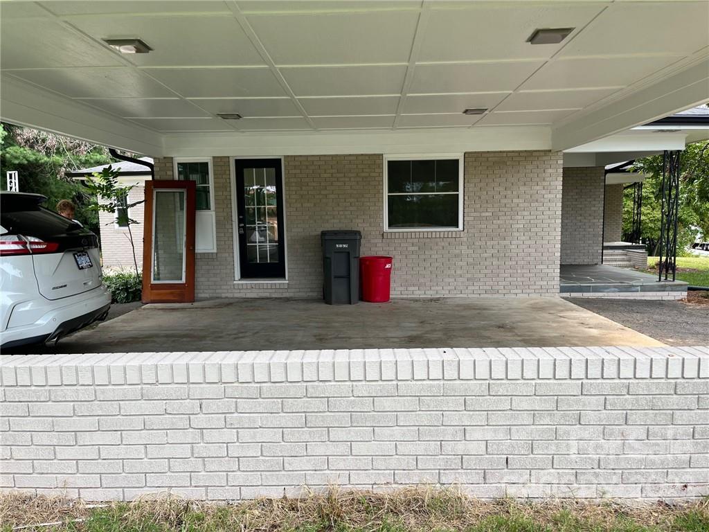 601 E Main Street