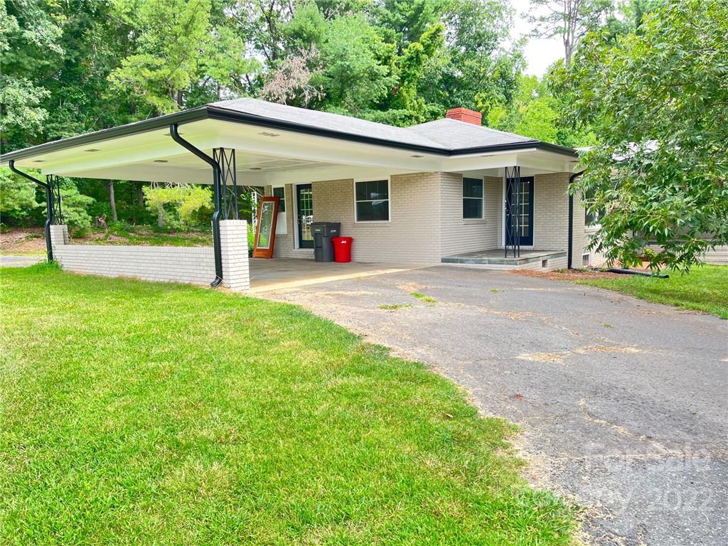 601 E Main Street