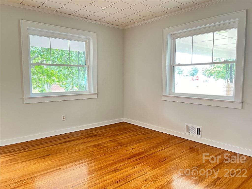 601 E Main Street