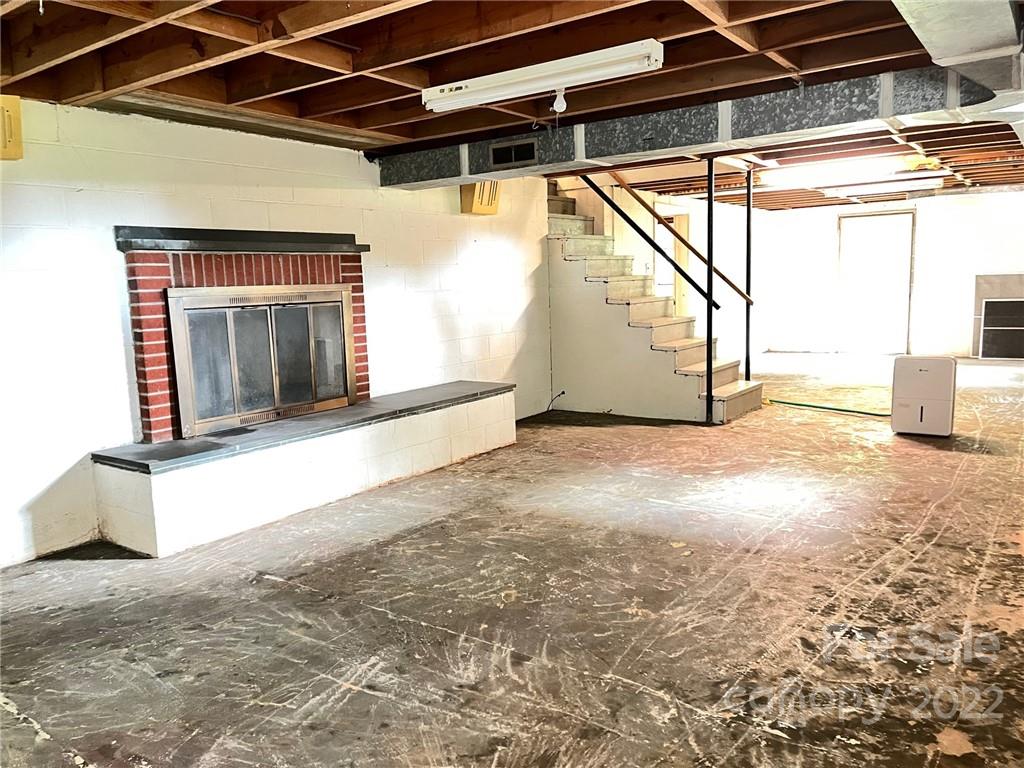 601 E Main Street