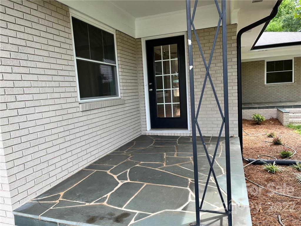 601 E Main Street