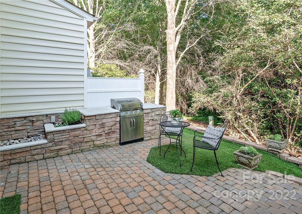 8218 Chaceview Court